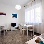Casa Mafalda - Rooms, Friends And - Affittacamere, * Senigallia