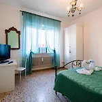 Casa Mafalda - Rooms, Friends And - Affittacamere, * Сенигаллия