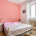 Casa Mafalda - Rooms, Friends And - Affittacamere, Гостевой дом *