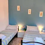 Casa Mafalda - Rooms, Friends And - Affittacamere, * Сенигаллия