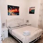 Casa Mafalda - Rooms, Friends And - Affittacamere, * Сенигаллия