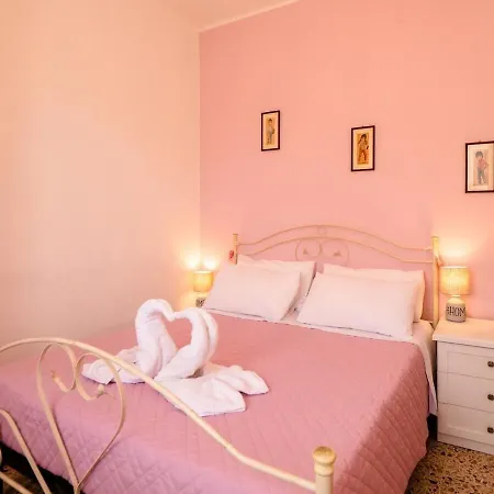 Casa Mafalda - Rooms, Friends And - Affittacamere, Guest house *