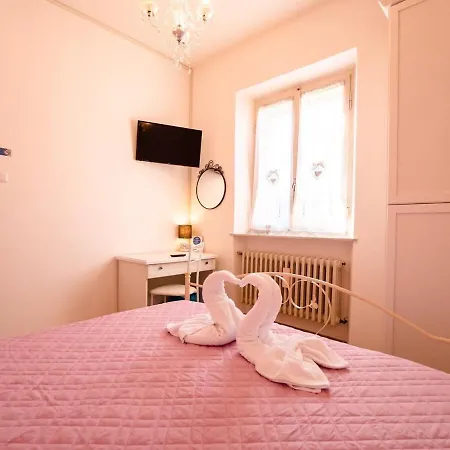 Pensjonat Casa Mafalda - Rooms, Friends And - Affittacamere, Senigallia