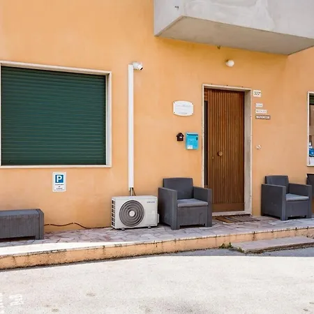 Casa Mafalda - Rooms, Friends And - Affittacamere, * Сенигаллия