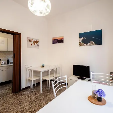 Casa Mafalda - Rooms, Friends And - Affittacamere, Guest house *