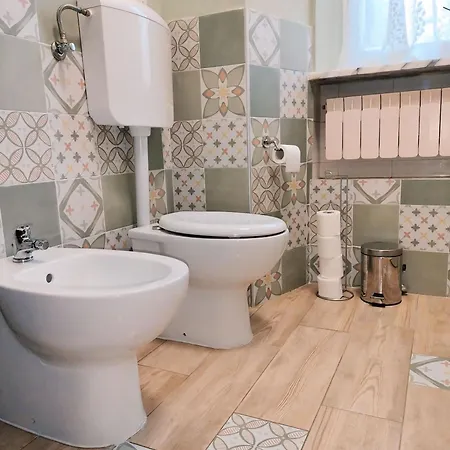 Casa Mafalda - Rooms, Friends And - Affittacamere, Σενιγκάλια