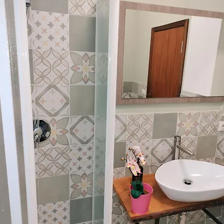 Casa Mafalda - Rooms, Friends And - Affittacamere, * Senigallia