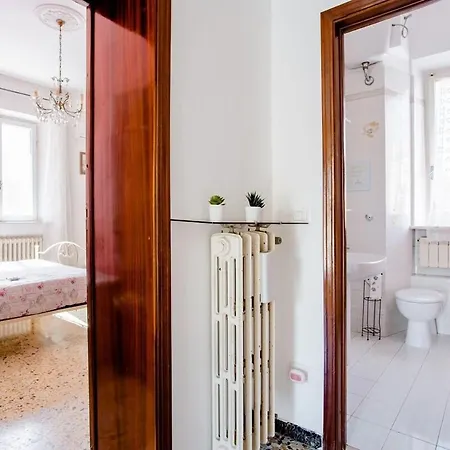 Casa Mafalda - Rooms, Friends And - Affittacamere, Гостьовий будинок Сенігаллія