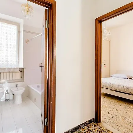 Casa Mafalda - Rooms, Friends And - Affittacamere,
