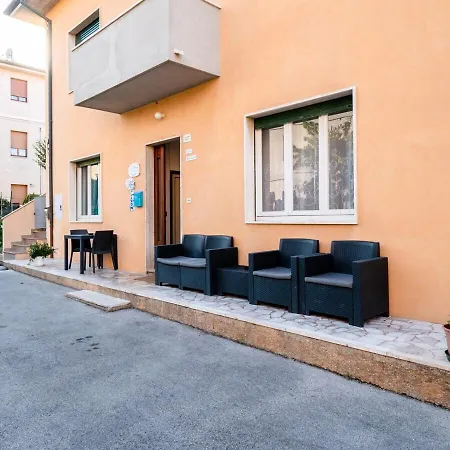 Πανσιόν Casa Mafalda - Rooms, Friends And - Affittacamere, Σενιγκάλια