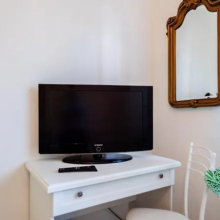 Casa Mafalda - Rooms, Friends And - Affittacamere, *