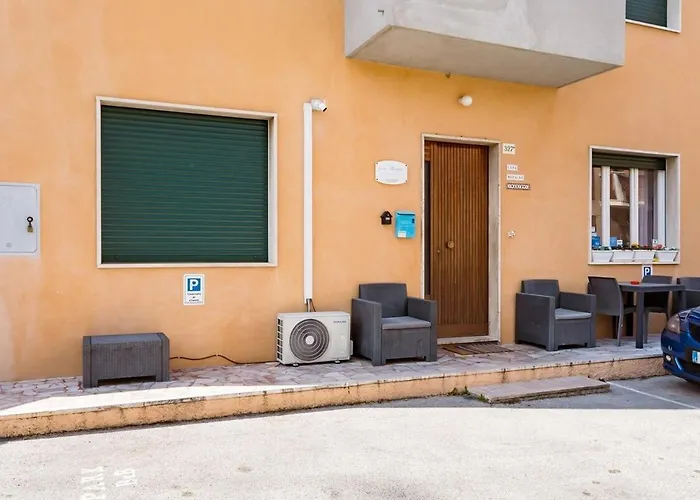 Casa Mafalda - Rooms, Friends And - Affittacamere, * Senigallia