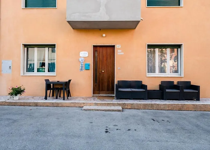 Casa Mafalda - Rooms, Friends And - Affittacamere, Πανσιόν *