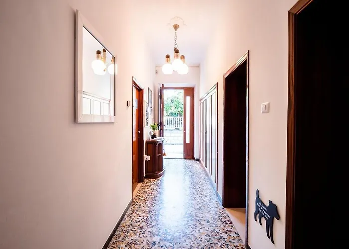 Casa Mafalda - Rooms, Friends And - Affittacamere,