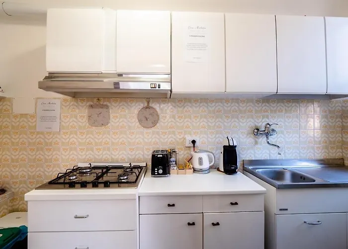 Casa Mafalda - Rooms, Friends And - Affittacamere,