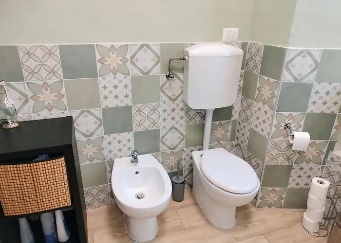 Casa Mafalda - Rooms, Friends And - Affittacamere, Senigallia