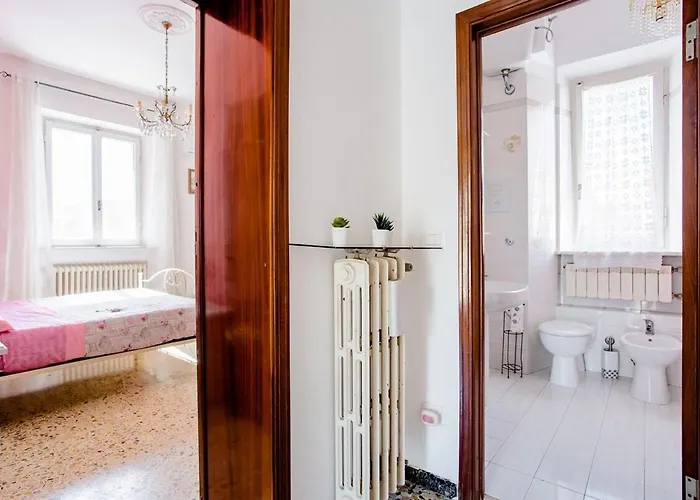 Casa Mafalda - Rooms, Friends And - Affittacamere, Maison d'hôtes Senigallia