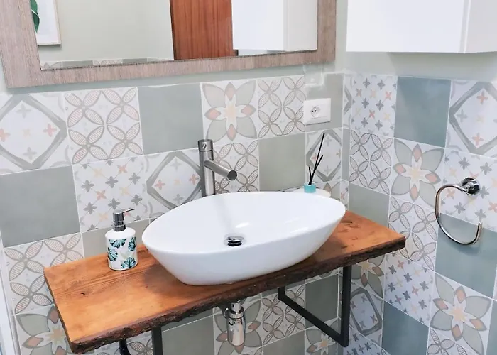 Casa Mafalda - Rooms, Friends And - Affittacamere, Senigallia