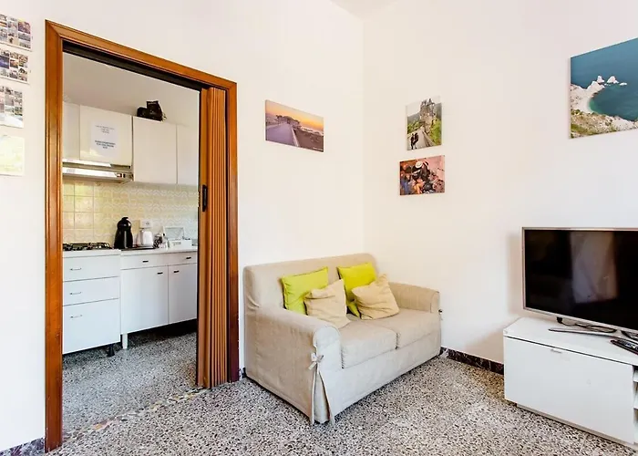 Casa Mafalda - Rooms, Friends And - Affittacamere, Senigallia